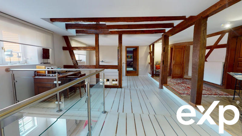 Maison - 650 m² - 20 pièces