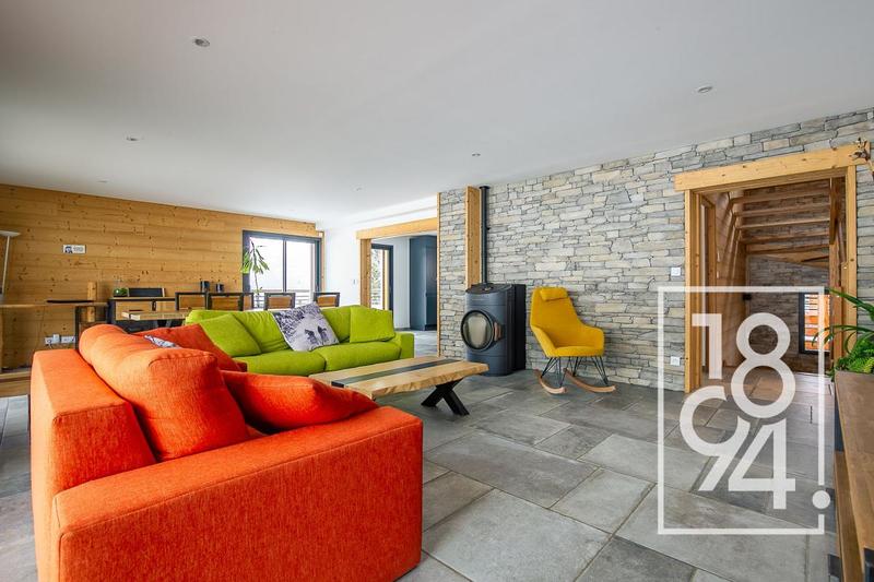 Châlet - 338 m² - 10 pièces