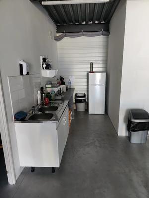 Local d'activités - 130 m² - 2 pièces