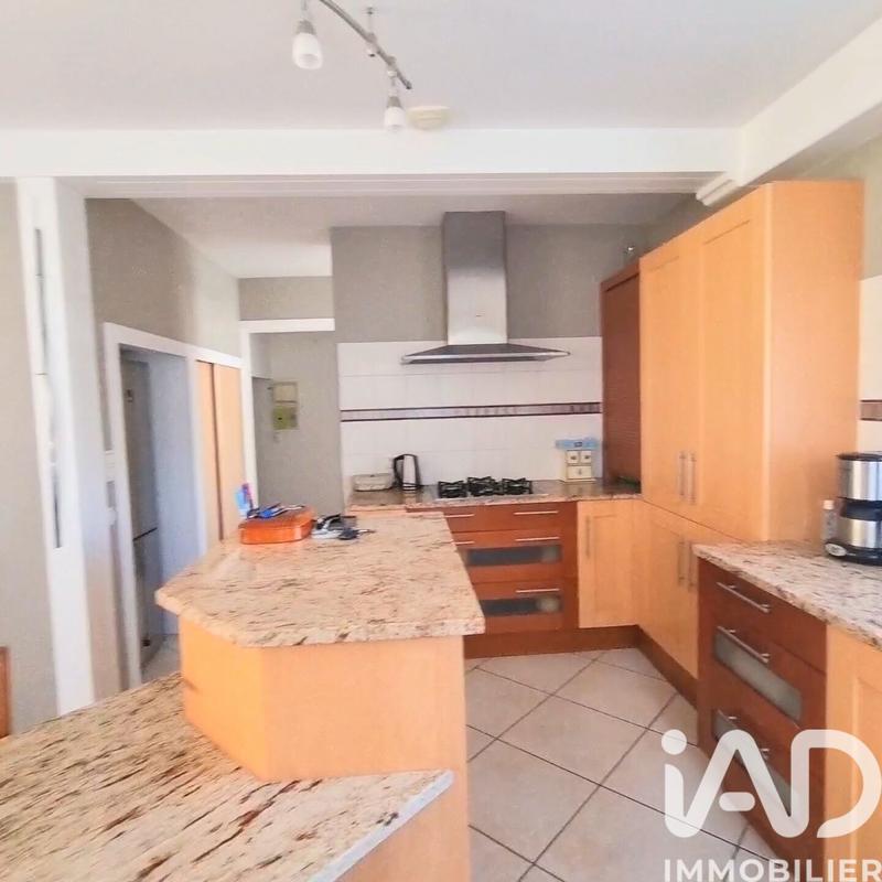 Maison - 206 m² - 6 pièces