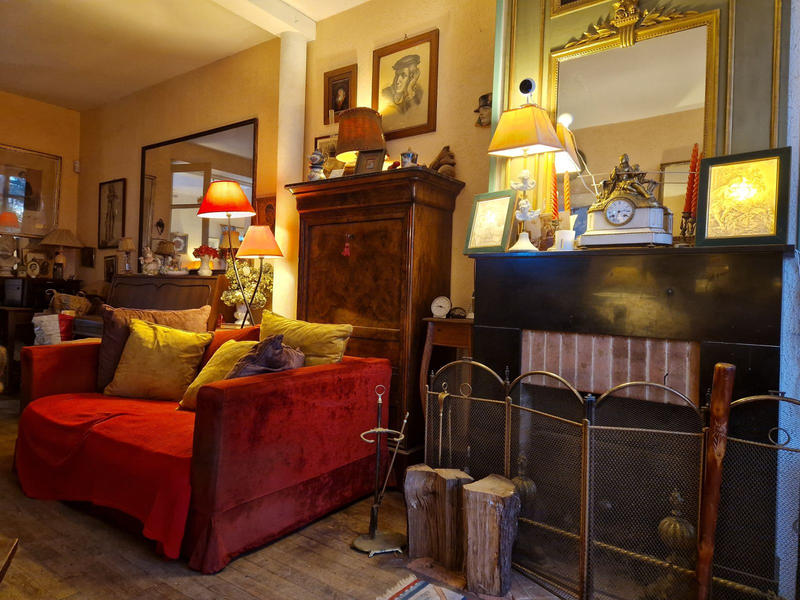 Maison - 198 m² - 9 pièces