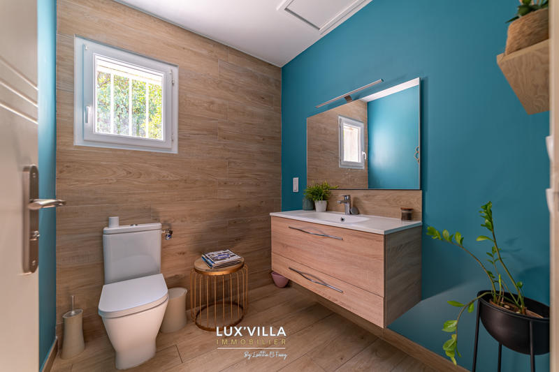 Maison - 180 m² - 7 pièces