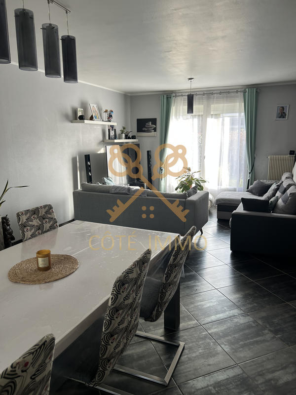 Maison - 98 m² - 4 pièces