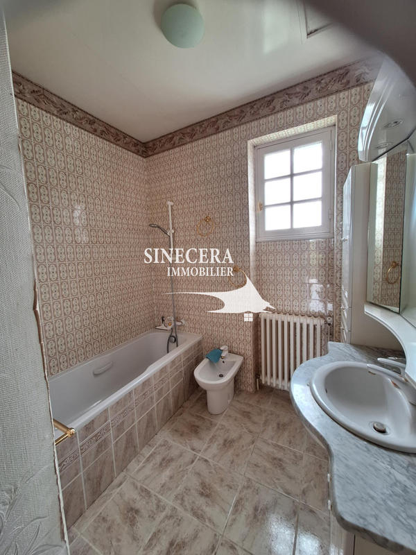 Maison - 170 m² - 5 pièces