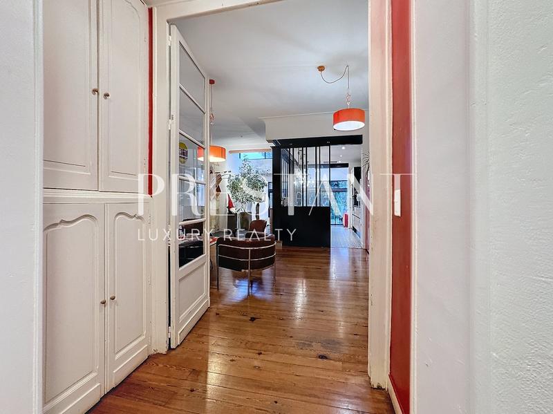 Maison - 200 m² - 7 pièces