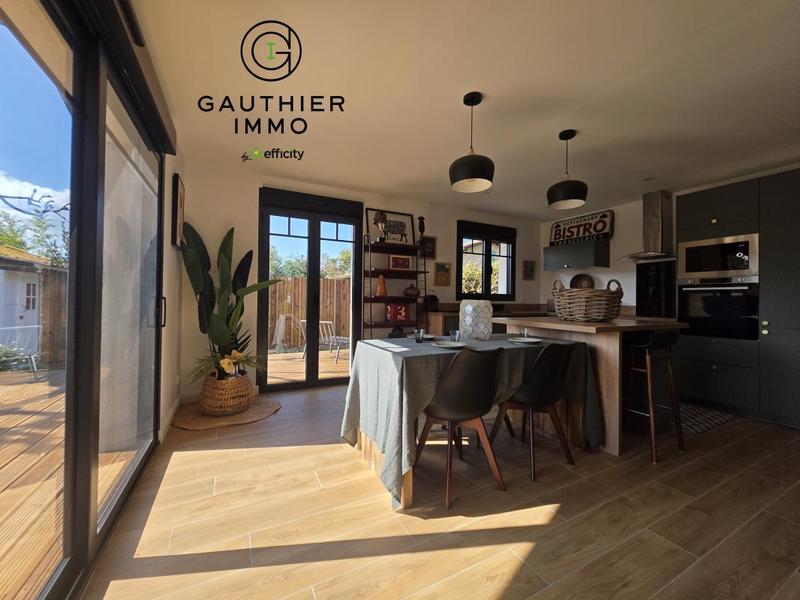 Maison - 105 m² - 4 pièces