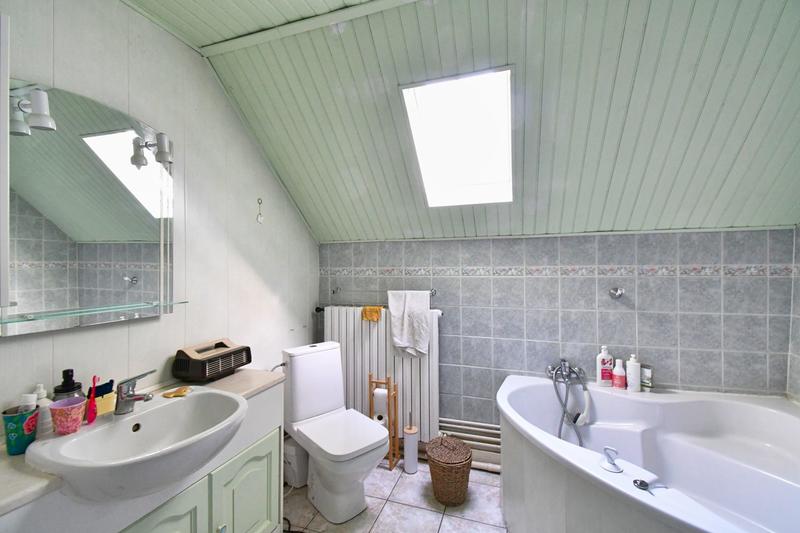 Maison ancienne - 209 m² - 8 pièces