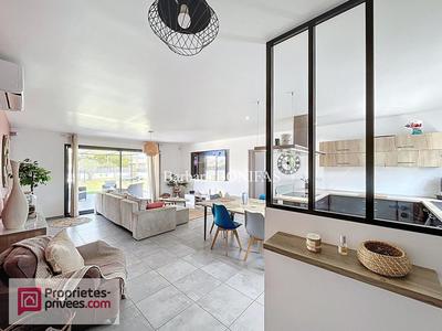 Maison - 102 m² - 5 pièces