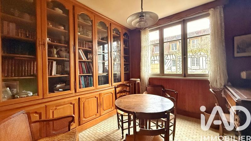 Maison - 200 m² - 8 pièces