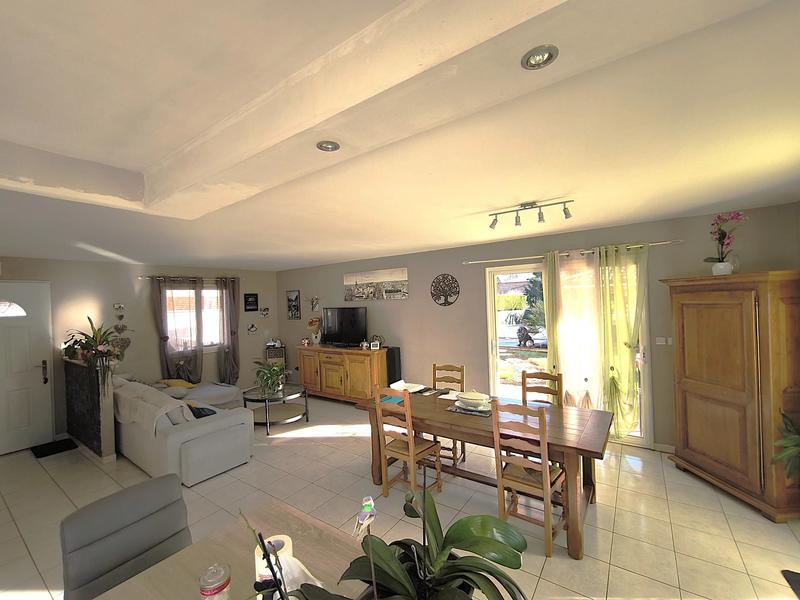 Villa - 96 m² - 5 pièces