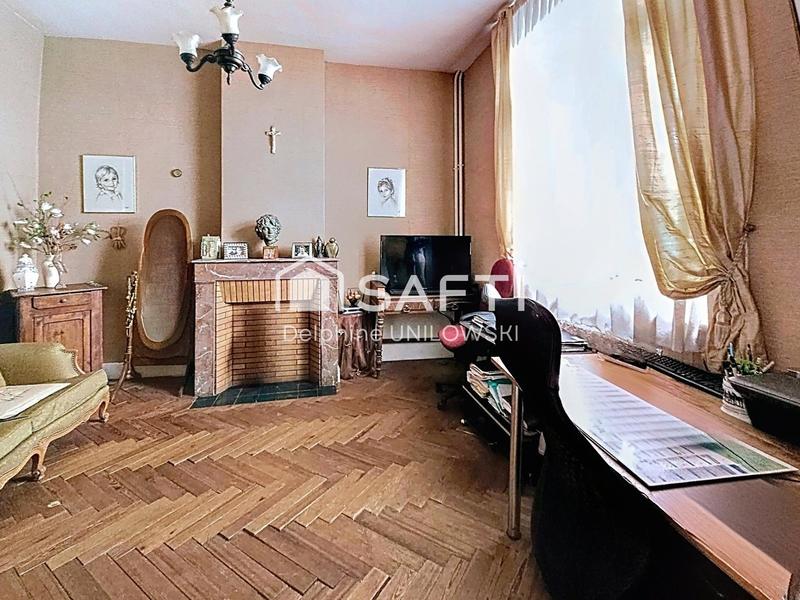 Maison - 227 m² - 12 pièces