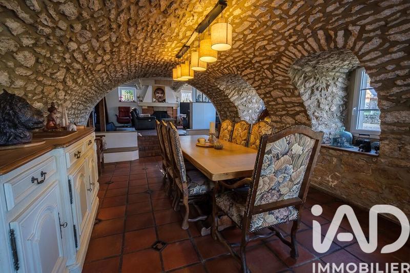 Maison - 215 m² - 8 pièces