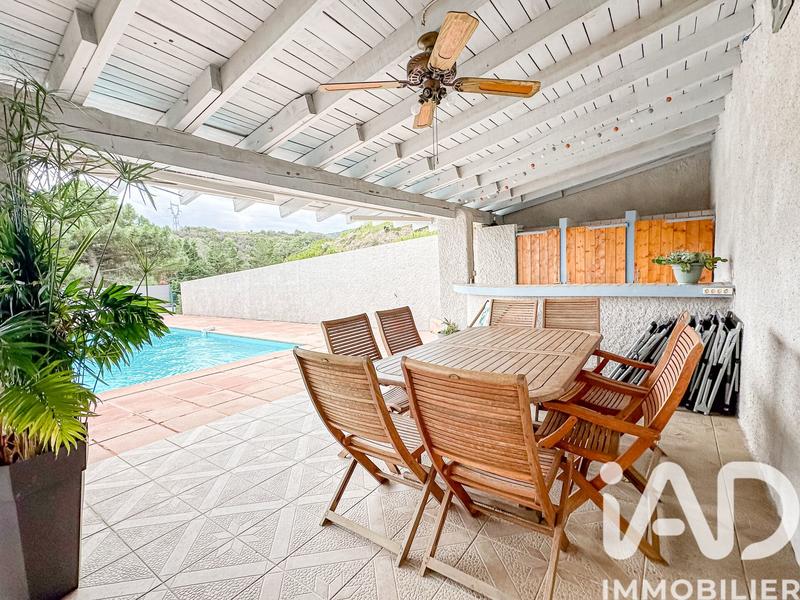 Maison - 220 m² - 9 pièces