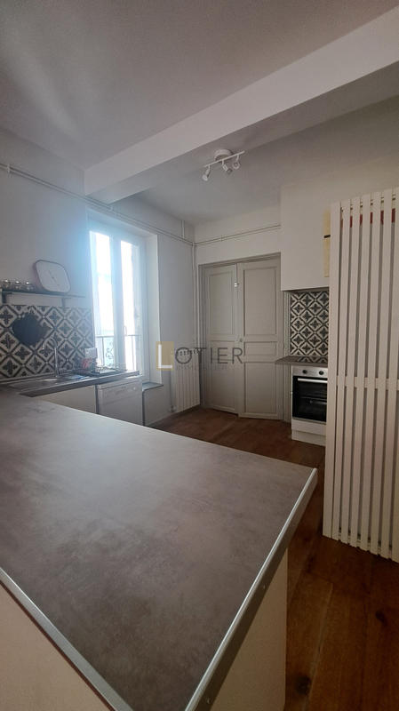 Appartement - 85 m² - 4 pièces