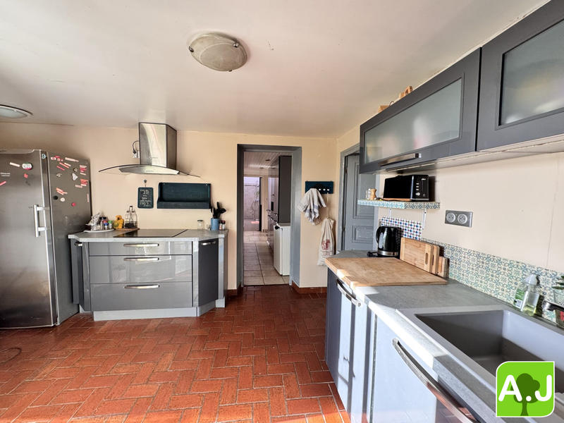 Maison ancienne - 137 m² - 7 pièces