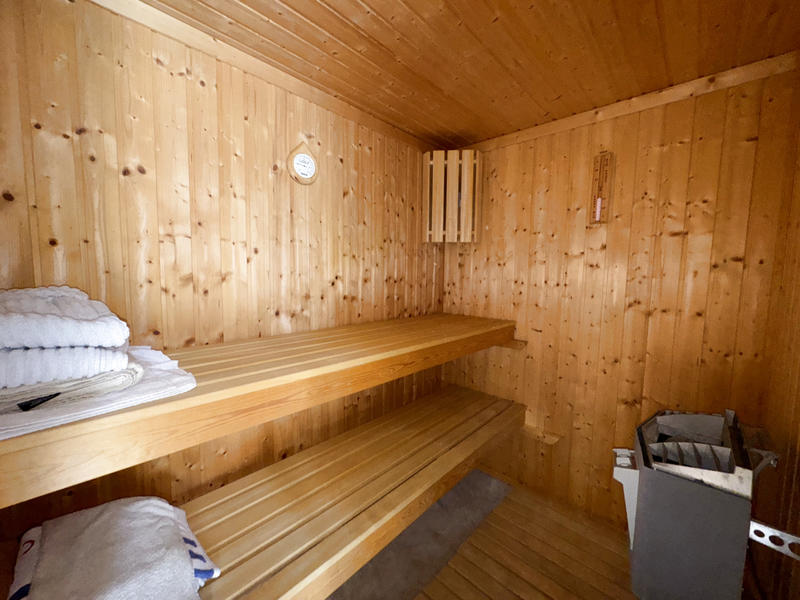 Maison - 404 m² - 8 pièces