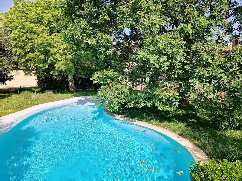 Maison - 177 m² - 7 pièces