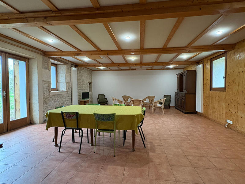 Maison - 163 m² - 6 pièces