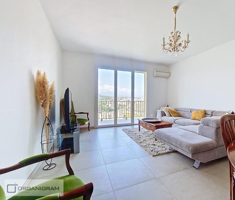 Appartement - 78 m² - 3 pièces