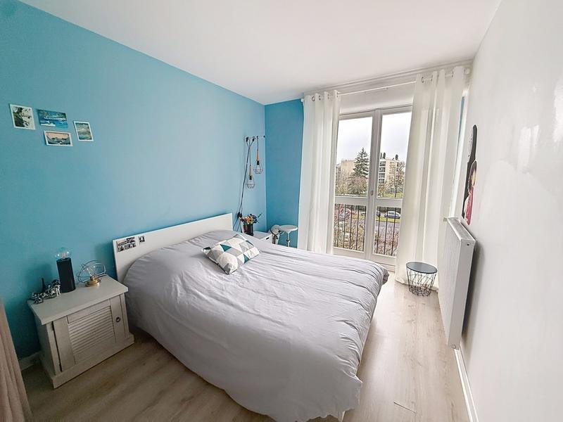 Appartement - 98 m² - 5 pièces