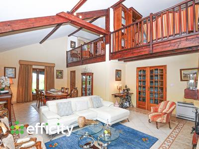 Pavillon - 200 m² - 5 pièces