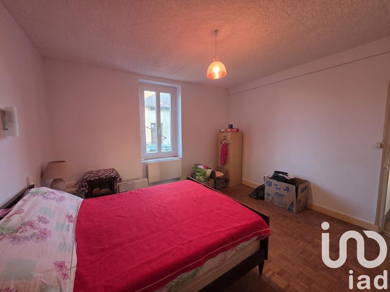 Maison - 98 m² - 5 pièces