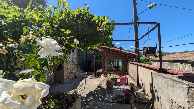 Maison en pierre - 93 m² - 5 pièces