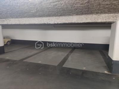 Parking / Garage - 15 m²