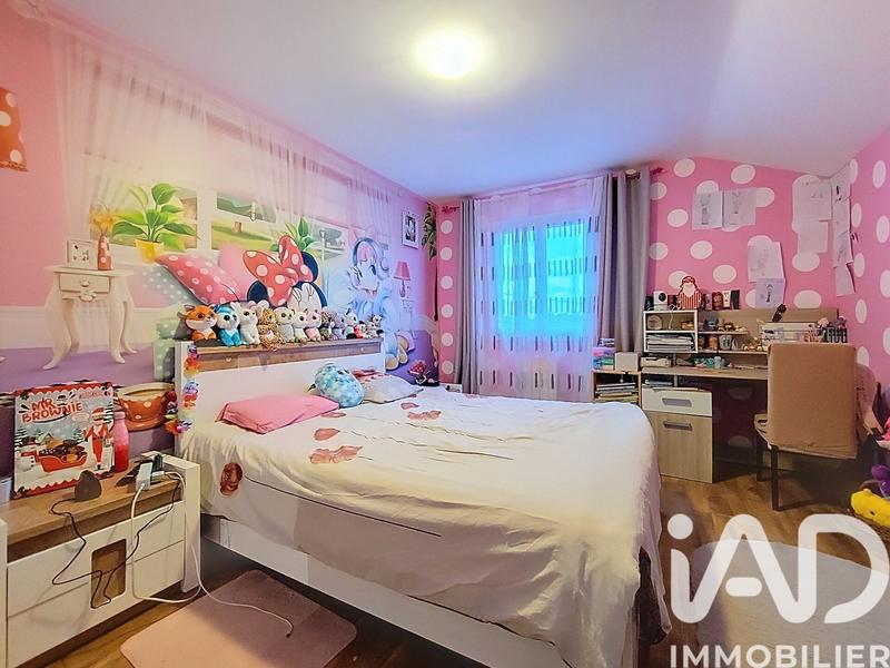 Maison - 217 m² - 8 pièces