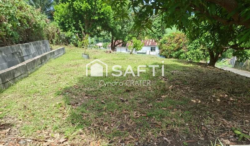 Maison - 242 m² - 8 pièces