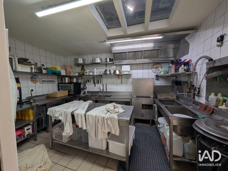 Local commercial - 200 m²