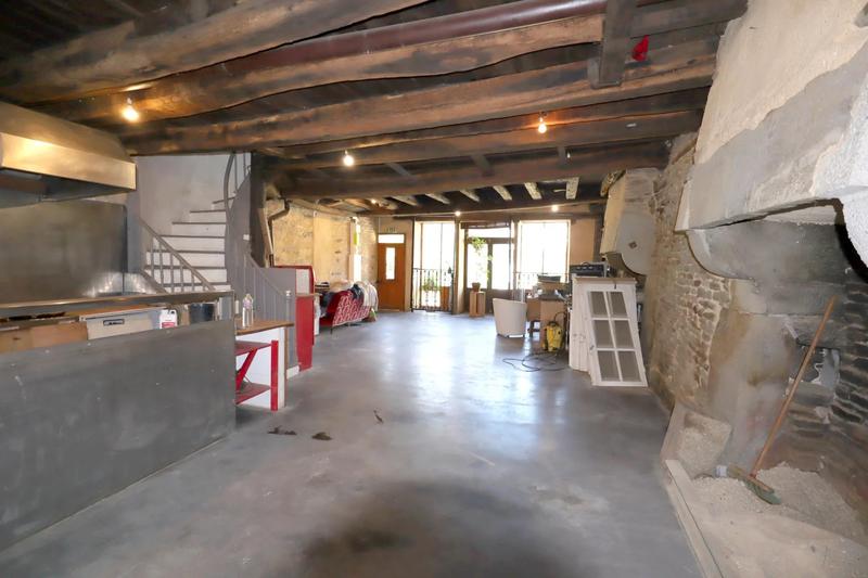 Maison - 205 m² - 6 pièces