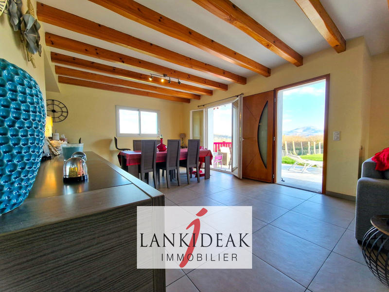 Maison - 164 m² - 5 pièces