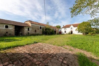 Maison - 264 m² - 7 pièces