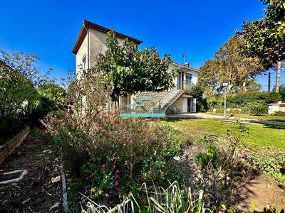 Villa - 161 m² - 6 pièces