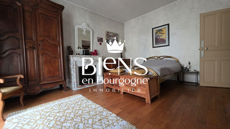 Maison ancienne - 200 m² - 9 pièces