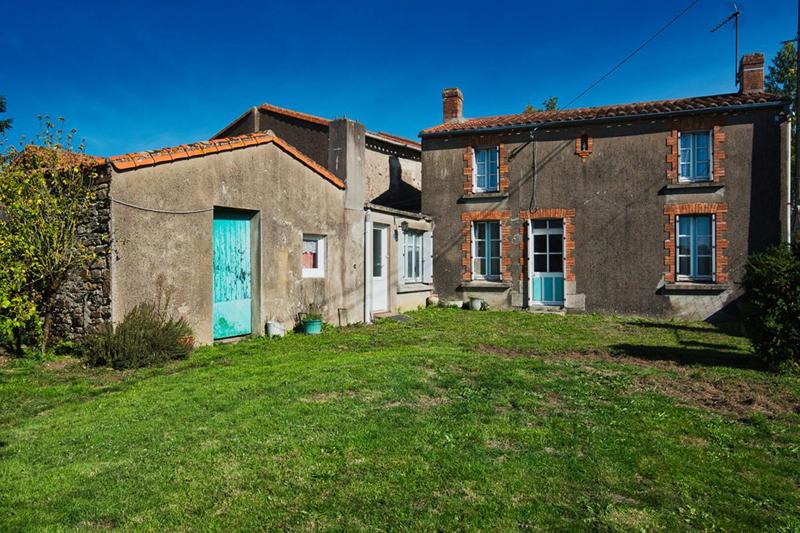 Maison - 95 m² - 5 pièces