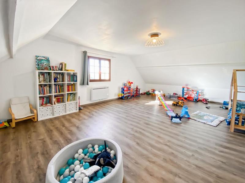 Maison - 160 m² - 6 pièces