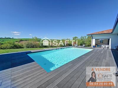 Maison - 265 m² - 6 pièces