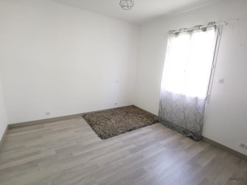 Maison - 98 m² - 4 pièces