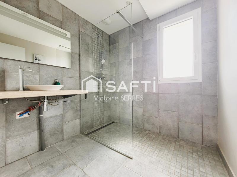 Maison - 195 m² - 8 pièces