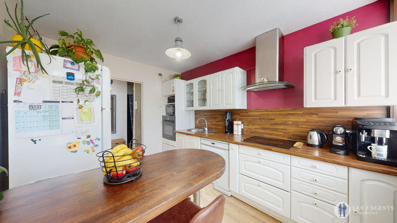 Appartement - 80 m² - 4 pièces