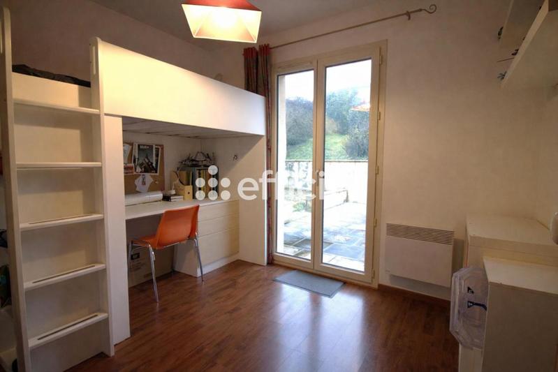 Villa - 146 m² - 8 pièces