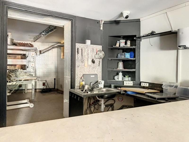 Fonds de commerce - Local commercial - 90 m²