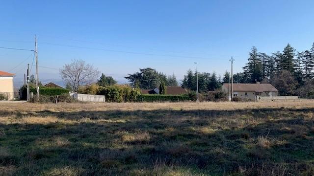 Terrain constructible - 1 020 m²
