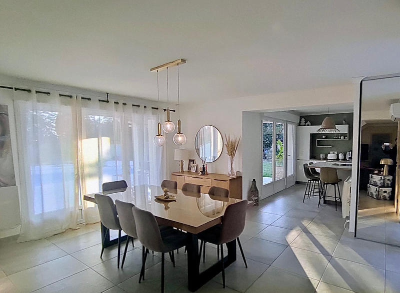 Maison - 183 m² - 6 pièces