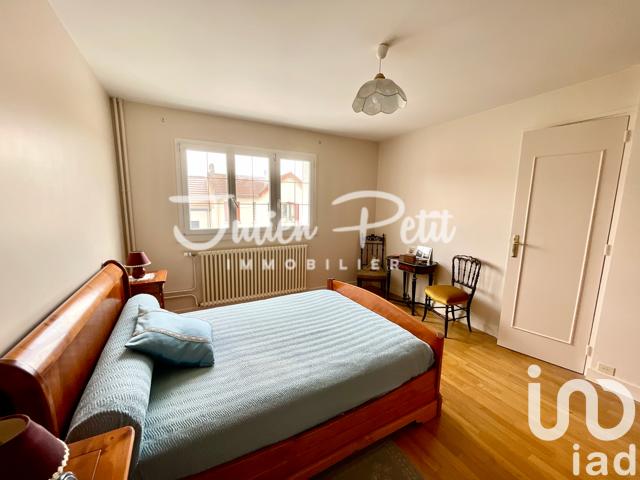 Maison - 170 m² - 8 pièces