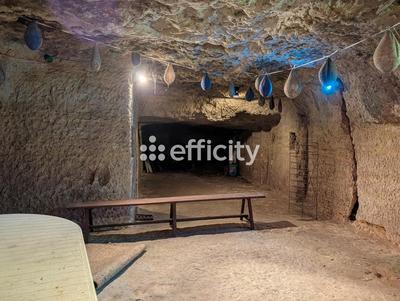 Parking / Garage - 60 m²