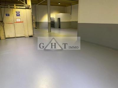 Entrepôt - 779 m²