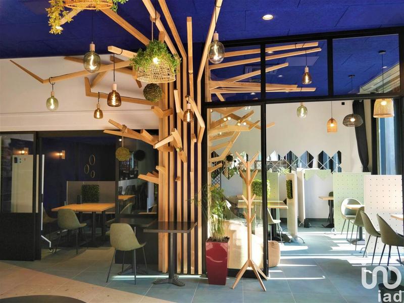 Local commercial - 196 m²